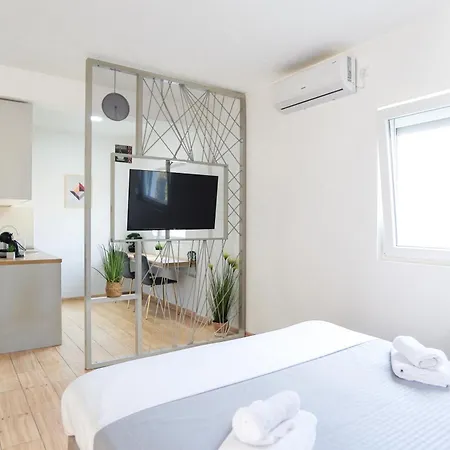 Airport Stay Apartments Surcin Exterior photo