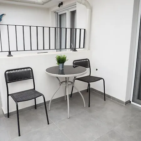 Airport Stay Apartments Surcin Exterior photo