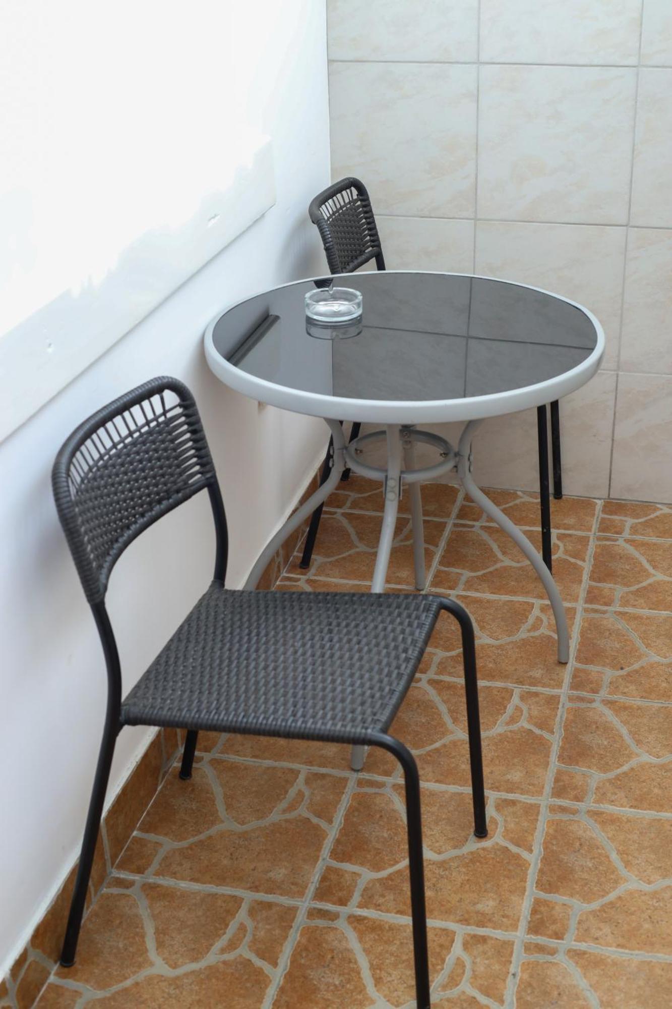 Airport Apartment