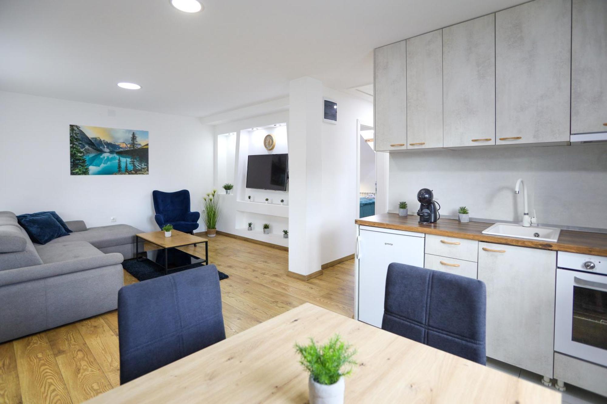 Airport Apartment